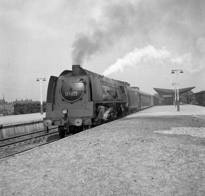 13 juin 1950 : Type 1 N° 1.025 à Brugge